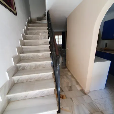 Superior Duplex Beach Apartment *